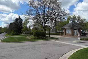 4299 Pine Ridge Ct, Ann Arbor, MI 48105 - Photo 22