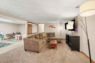 2205 Whispering Dunes Dr, Holland, MI 49424 - Photo 18