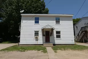 687 McGuigan Ave, Benton Harbor, MI 49022 - Photo 2