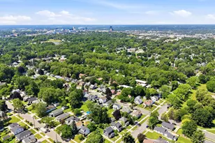 1356 Emerald Ave NE, Grand Rapids, MI 49505 - Photo 50