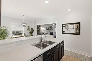 1356 Emerald Ave NE, Grand Rapids, MI 49505 - Photo 22