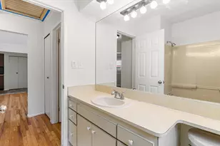 26711 Masch Dr, Warren, MI 48091 - Photo 24
