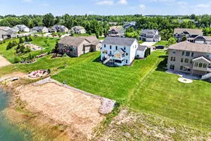 9784 Waterstone Dr SE, Byron Center, MI 49315 - Photo 10