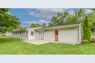 11 E Liberty Street, Quincy, MI 49082 - Photo 2