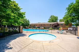 2545 Abbington Dr SE, Grand Rapids, MI 49506 - Photo 14