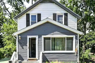 134 Hollis St, Jackson, MI 49203 - Photo 1