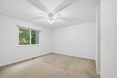 2598 Woodcliff Trail, Hartland, MI 48353 - Photo 18