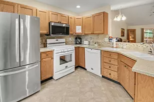 2116 Blue Bell Way, Grand Rapids, MI 49504 - Photo 6