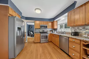 7568 Sussex Dr, Canton, MI 48187 - Photo 20