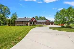 596 S Parker Rd, Ann Arbor, MI 48103 - Photo 2