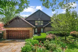 2361 Delaware Dr, Ann Arbor, MI 48103 - Photo 2