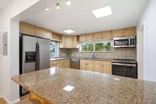 8885 Cardwell St, Livonia, MI 48150 - Photo 6