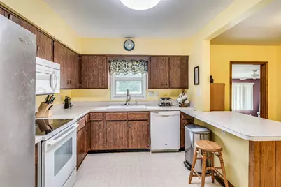 127 Beadle Lake Drive, Battle Creek, MI 49014 - Photo 12