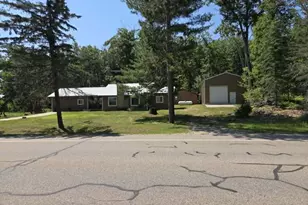 1799 W Sunset Dr, Roscommon, MI 48653 - Photo 1