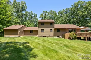 3161 Emberwood Dr SE, Lowell, MI 49331 - Photo 10
