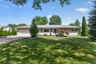 815 Kennedy St, Jackson, MI 49202 - Photo 1