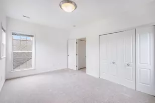 2925 N Knightsbridge Cir, Ann Arbor, MI 48105 - Photo 30