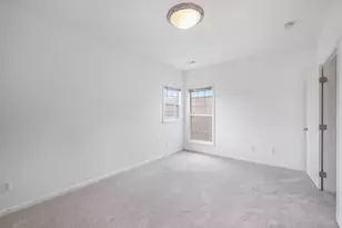 2925 N Knightsbridge Cir, Ann Arbor, MI 48105 - Photo 28
