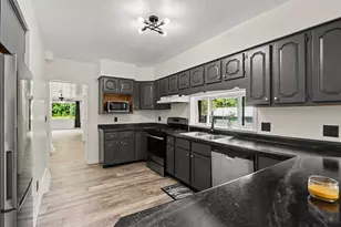 15068 Millard Rd, Three Rivers, MI 49093 - Photo 12