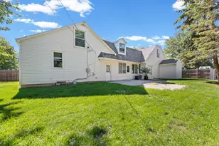 20404 Hubbard St, Livonia, MI 48152 - Photo 40