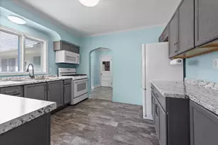 20404 Hubbard St, Livonia, MI 48152 - Photo 12