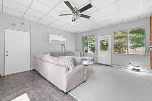 20404 Hubbard St, Livonia, MI 48152 - Photo 14
