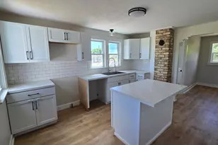 9322 N 80th Ave, Pentwater, MI 49449 - Photo 10