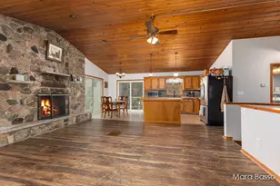 4405 W 116th St, Grant, MI 49327 - Photo 4