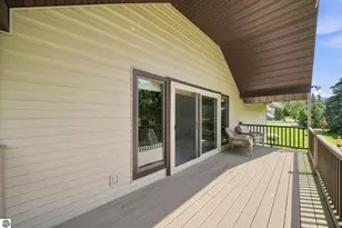 10876 Lockwood Dr, Cadillac, MI 49601 - Photo 26
