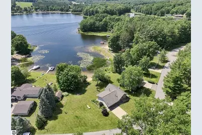 10876 Lockwood Drive, Cadillac, MI 49601 - Photo 30