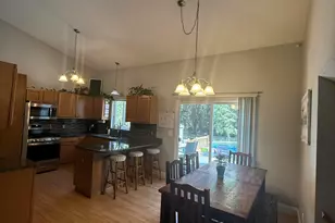 10709 William Ct, Greenville, MI 48838 - Photo 4
