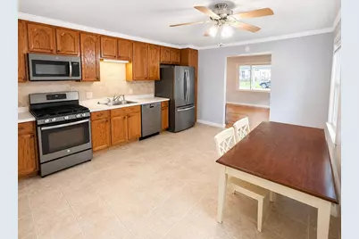 39294 Ormsby Street, Clinton, MI 48036 - Photo 4