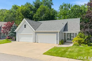 14806 Woodswalk Ct, Spring Lake, MI 49456 - Photo 4