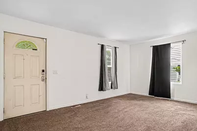 1016 Palmer Avenue, Kalamazoo, MI 49001 - Photo 4
