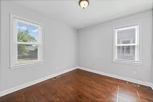 576 Garfield Ave, Lincoln Park, MI 48146 - Photo 16