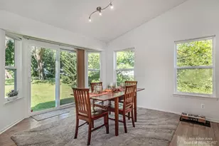 4267 Knollcrest Rd, Ann Arbor, MI 48108 - Photo 6