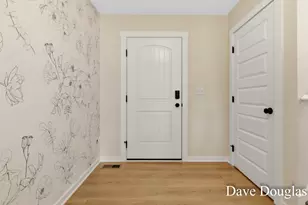 237 Young Ct, Rockford, MI 49341 - Photo 4