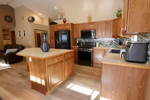 6829 Wintergreen Dr, Fruitport, MI 49415 - Photo 10