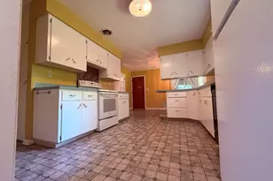 1968 Holton Rd, Muskegon, MI 49445 - Photo 16