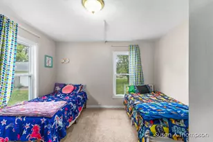 609 E Washington St, Greenville, MI 48838 - Photo 12