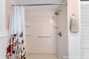3990 Grand River Dr NE, Grand Rapids, MI 49525 - Photo 20