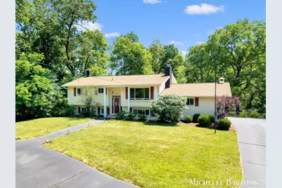 3990 Grand River Drive NE, Grand Rapids, MI 49525 - Photo 2