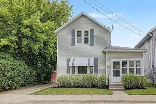 620 Davis Ave NW, Grand Rapids, MI 49504 - Photo 1