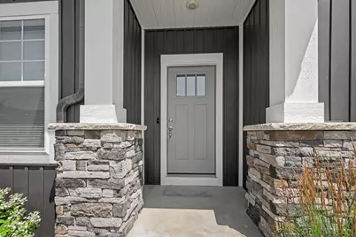 5060 Tanana River Avenue SW, Wyoming, MI 49418 - Photo 2