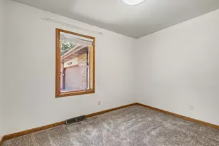 4226 Nancy St, Hudsonville, MI 49426 - Photo 12