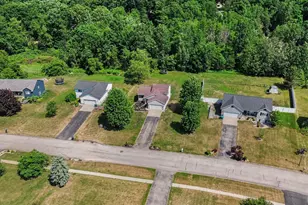 2227 Avalon View Dr NE, Cedar Springs, MI 49319 - Photo 32