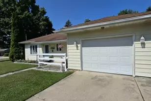 245 S Higham St, Pewamo, MI 48873 - Photo 6