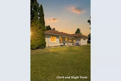 245 S Higham Street, Pewamo, MI 48873 - Photo 2