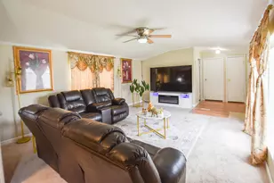 2856 W Carleton Rd, Hillsdale, MI 49242 - Photo 8