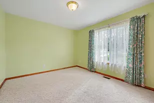 273 Fairway Ct, Plainwell, MI 49080 - Photo 10
